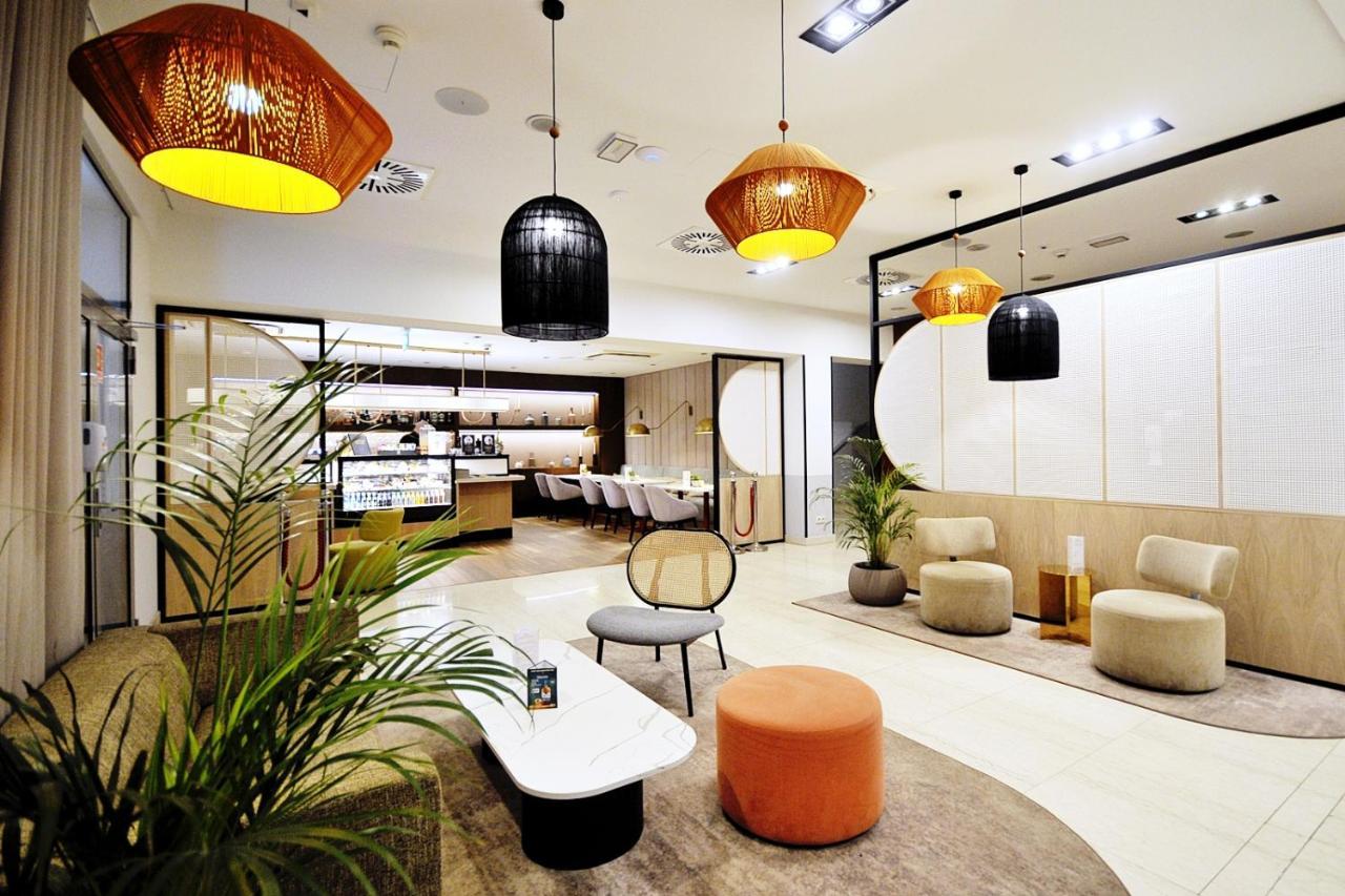 423 W Royal Tulip Sand 200 M Plaza Dobruk Apartamenty كولوبرزيغ المظهر الخارجي الصورة